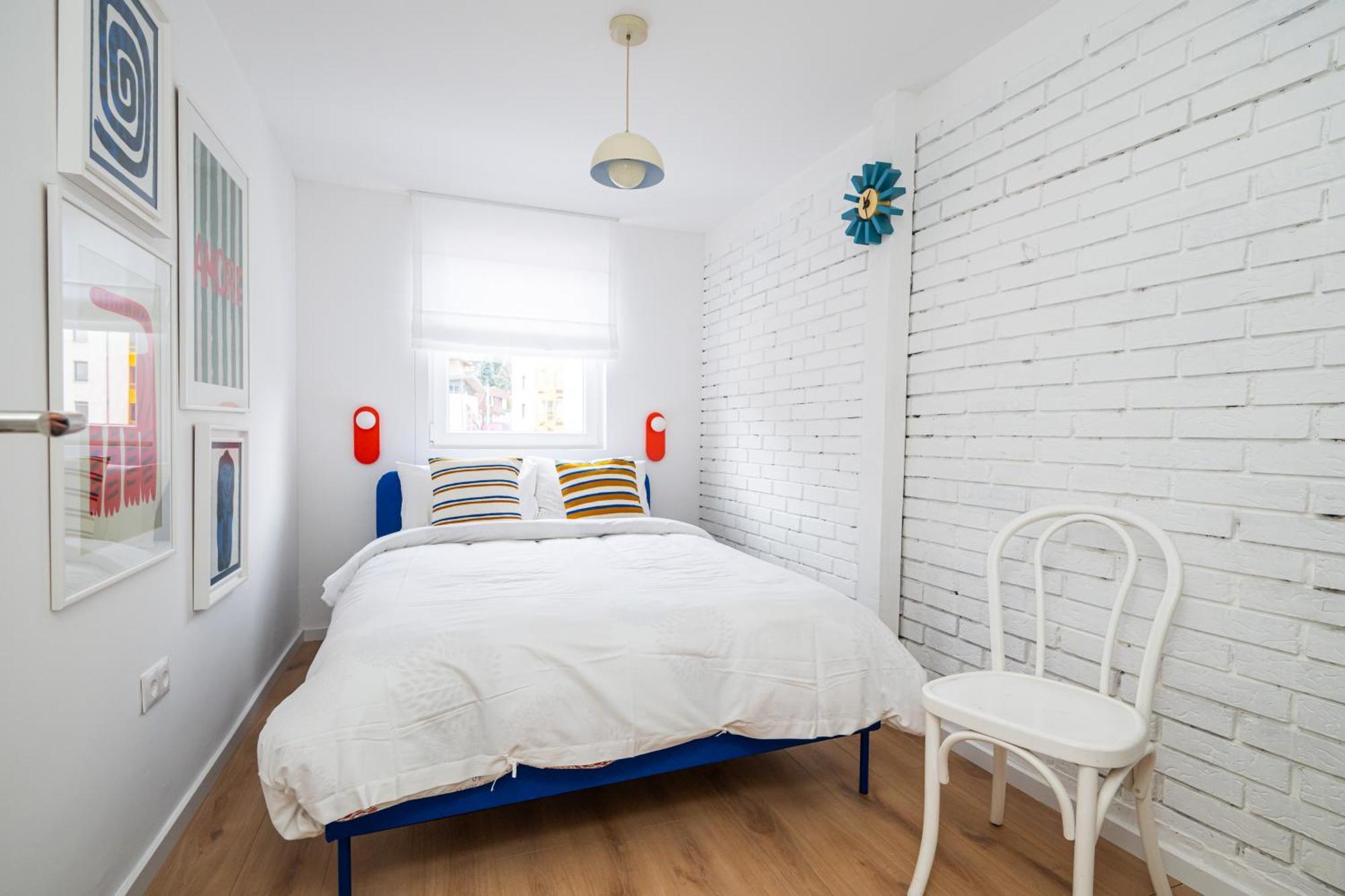 Apartment Colorful 3-bedroom