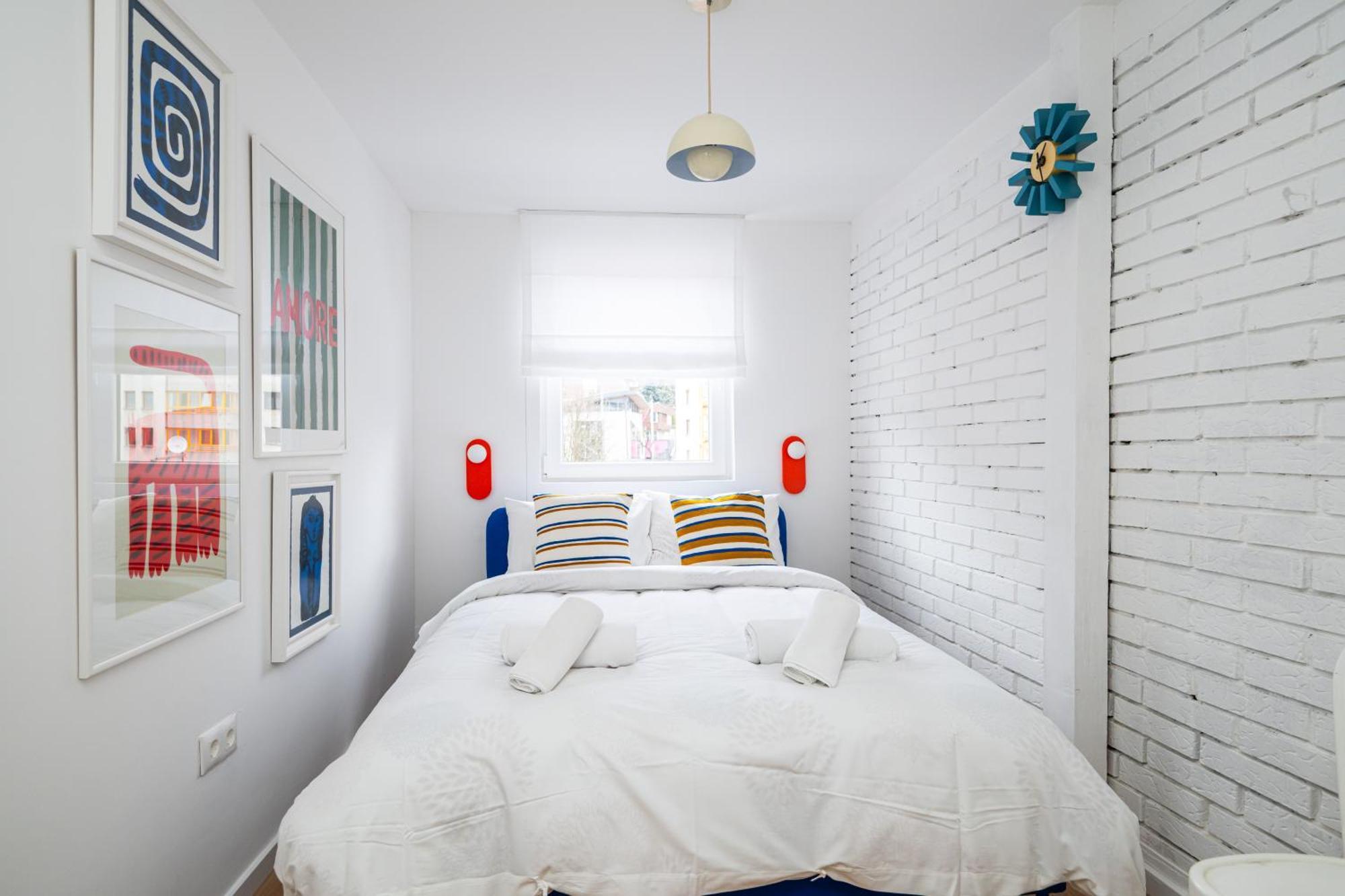 Colorful 3-bedroom Apartment