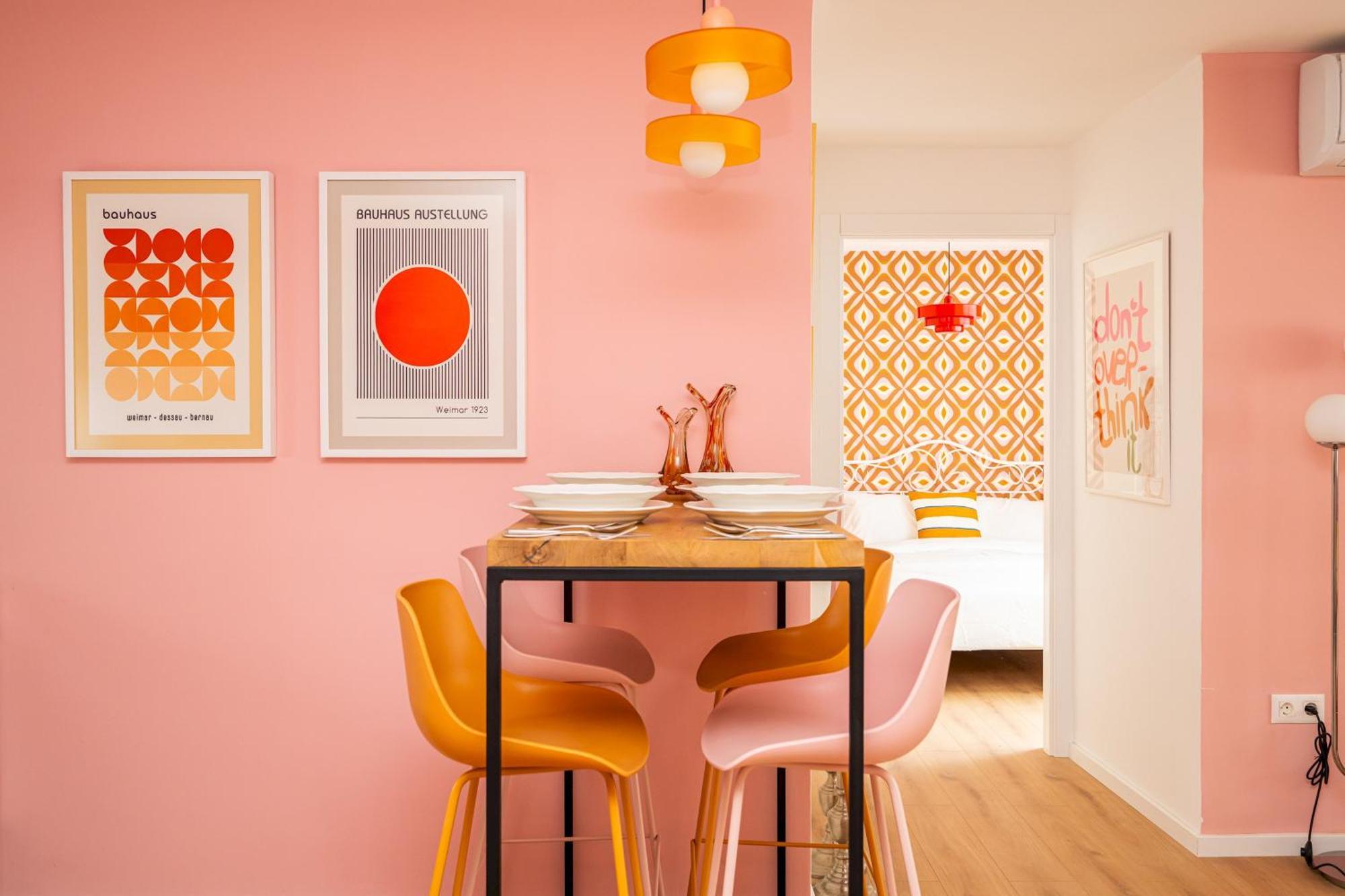 Apartment Colorful 3-bedroom *