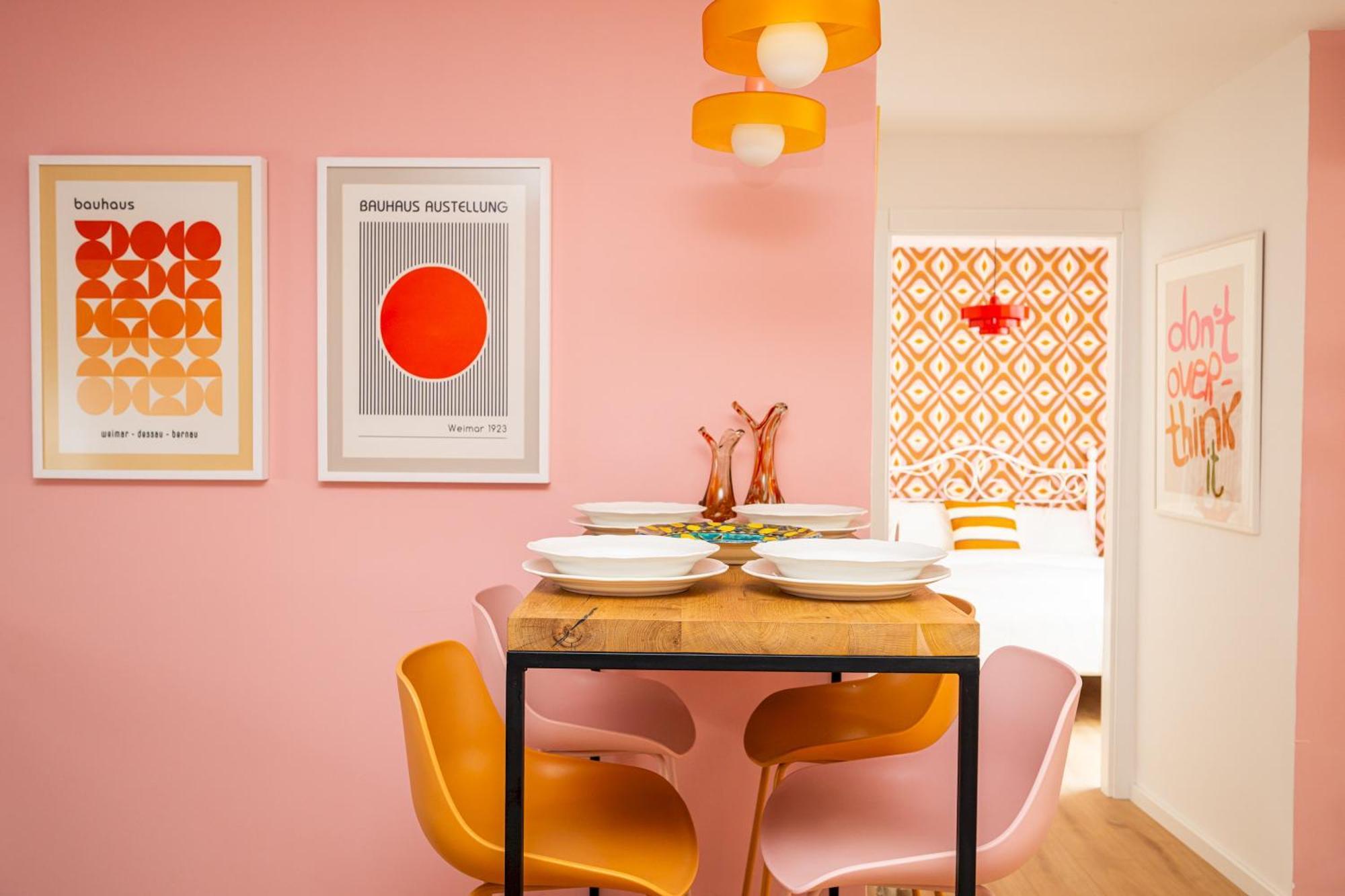 Apartment Colorful 3-bedroom Sarajevo