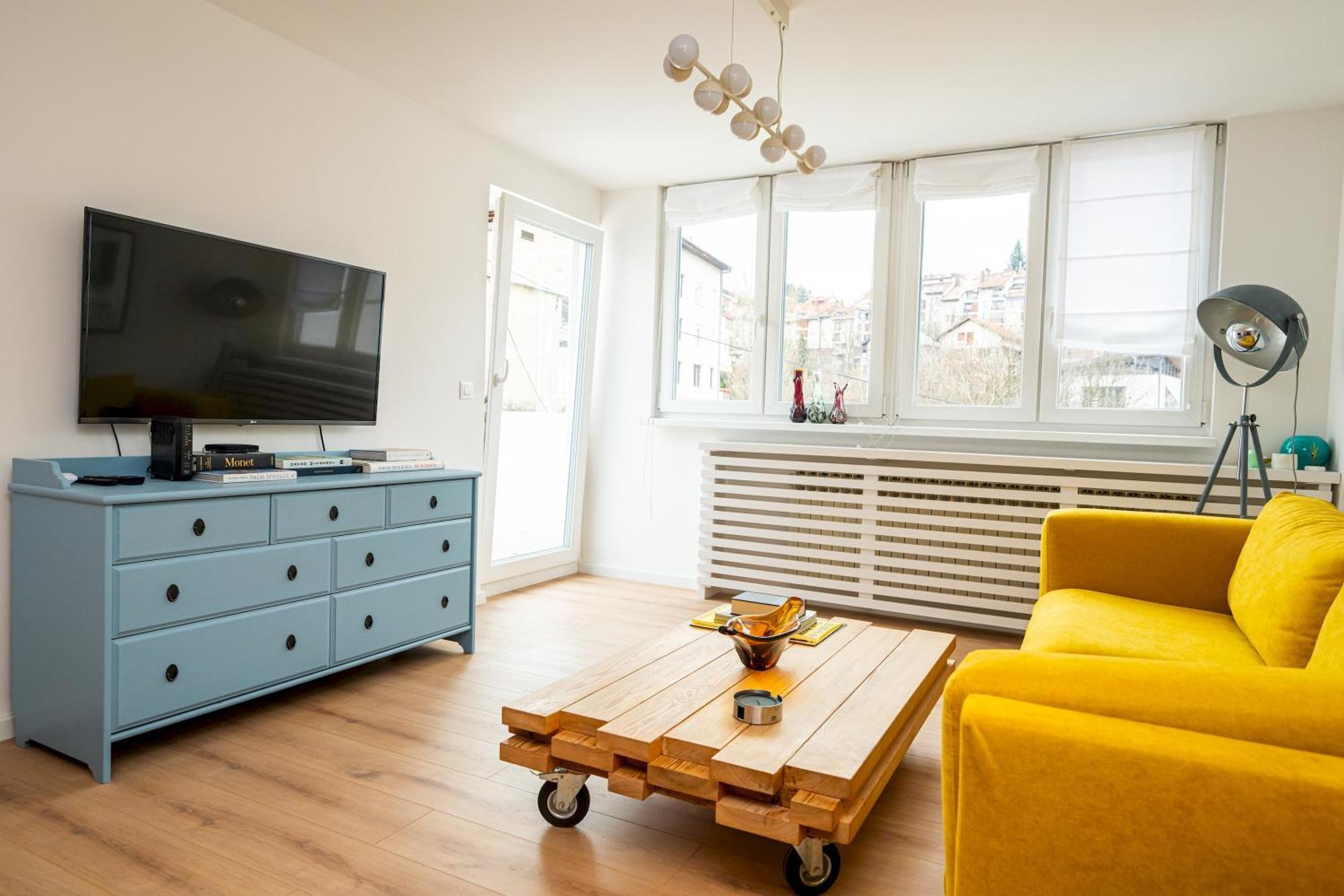 Colorful 3-bedroom Apartment Sarajevo